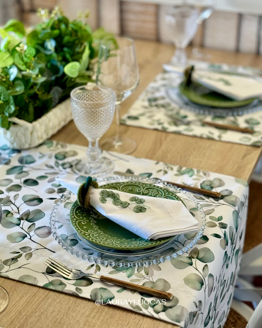 Kit de Mesa Eucalipto con servilletas bordada