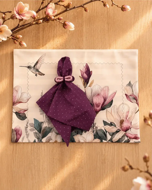 Servilleta de Tela Estampada Morado con lunares blancos - Las Magnolias