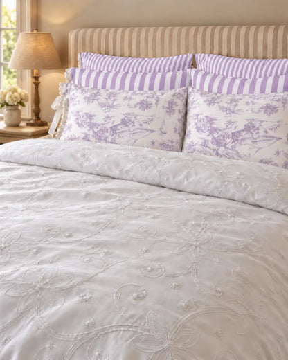 Composición de Almohadas · Jardín de Lavanda