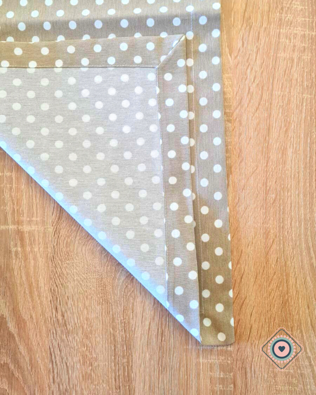 Sendero Impermeable Lunares Beige