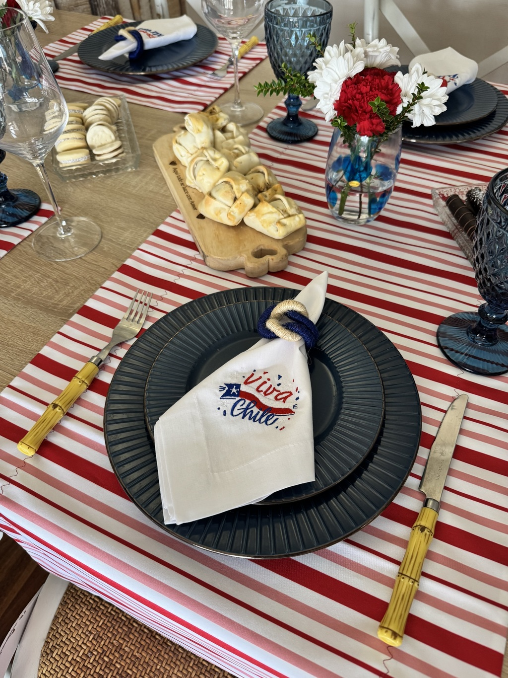 Kit de Mesa Picnic Rojo con Servilletas Viva Chile