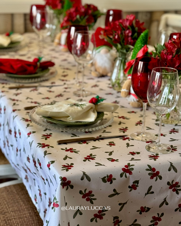 Mantel Rectangular Berries