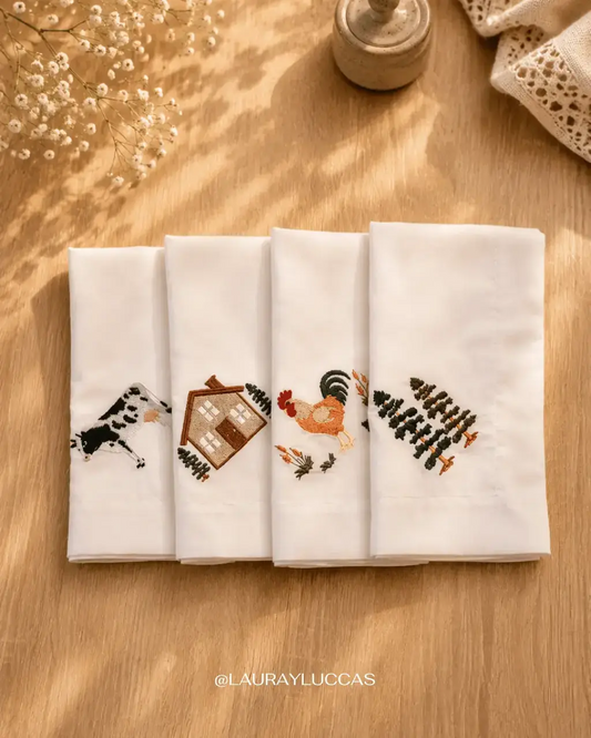 Kit con 4 Servilletas de Tela Bordadas La Casona