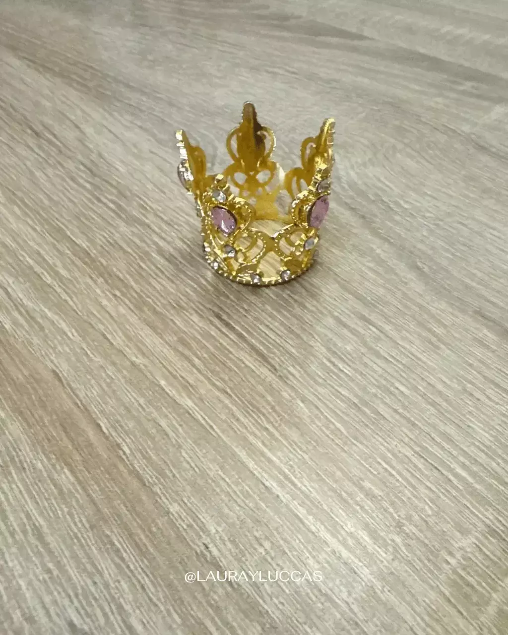 Kit de Mesa Aurora con servilleta bordada