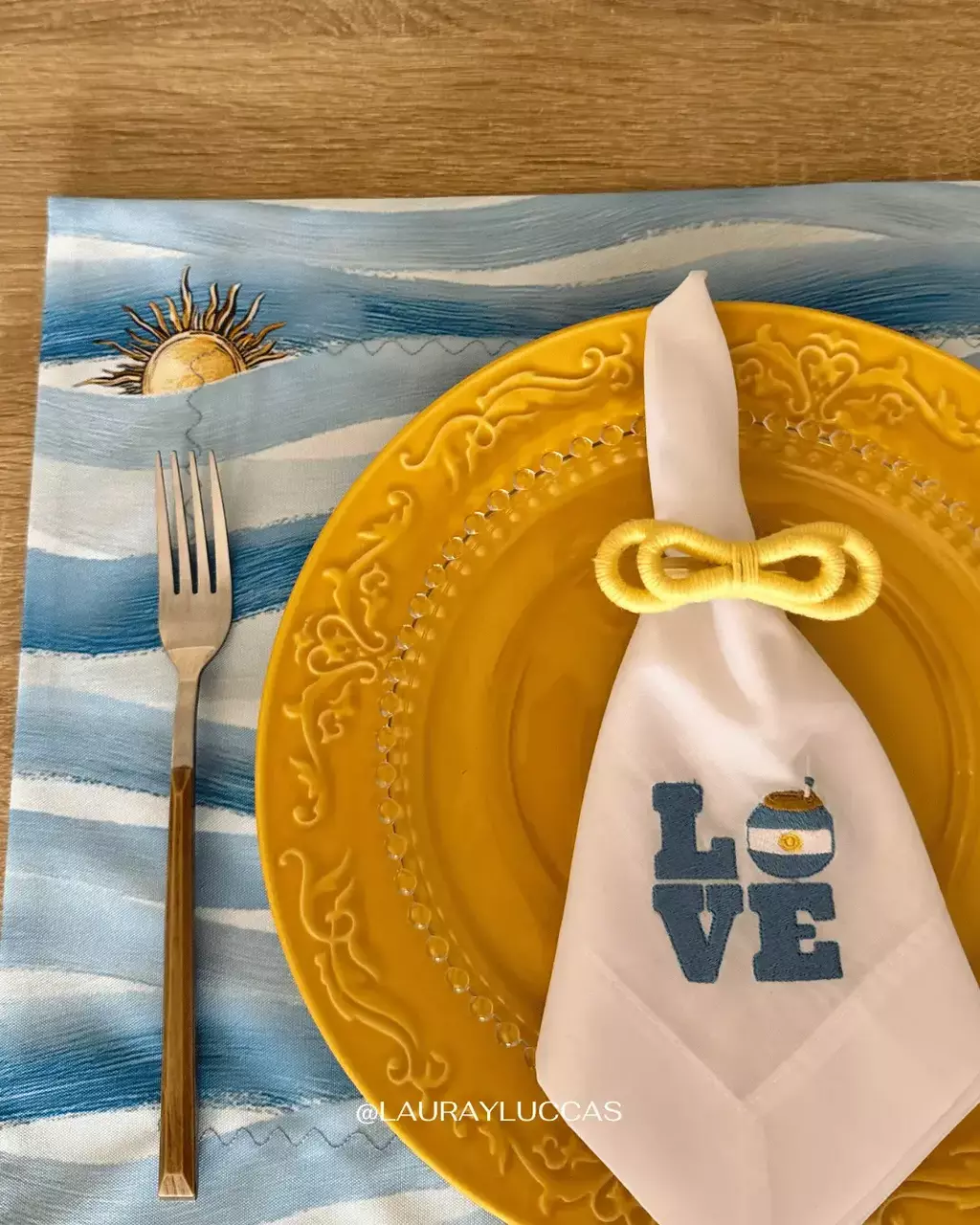 Servilleta de Tela Bordada Love Argentina