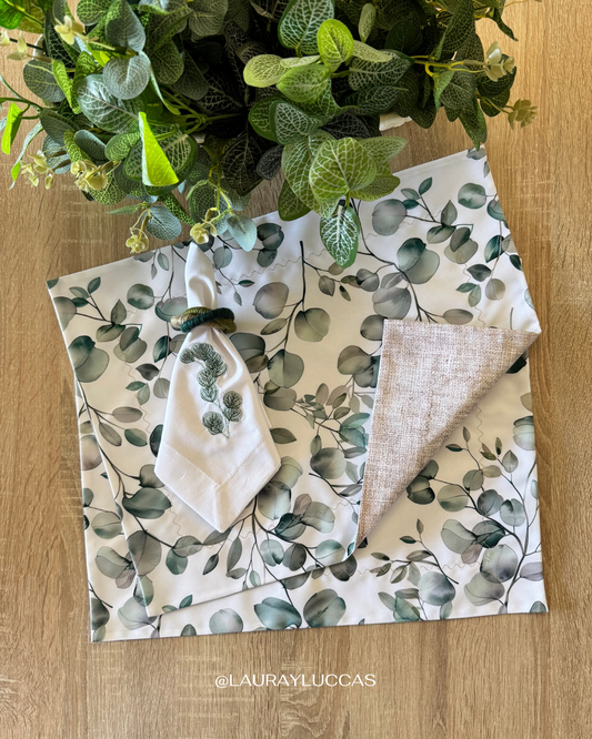 Kit de Mesa Eucalipto con servilletas bordada