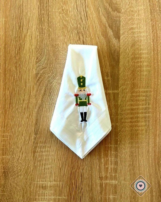 Servilleta de Tela Bordada color blanco Cascanueces verde