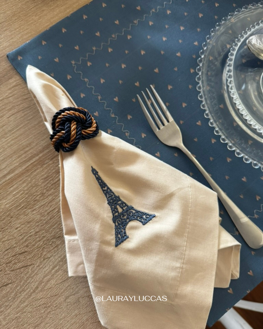 Servilleta de Tela 100% algodón bordada Torre Eiffel - Amor en Paris