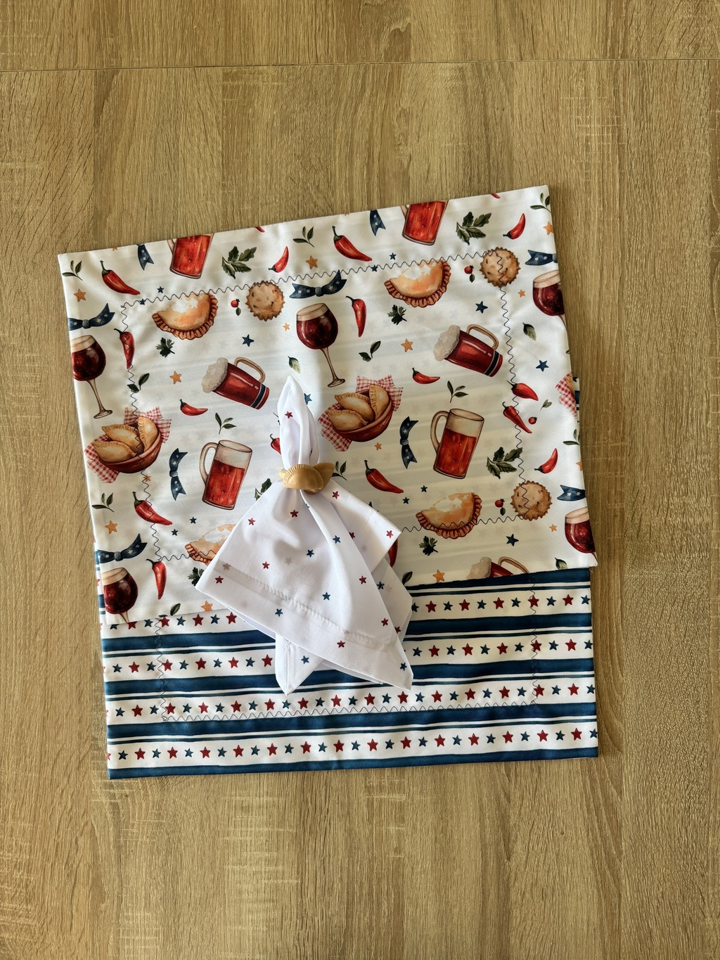 Kit de Mesa Sabor Chileno con serv. estrellas y ps empanada