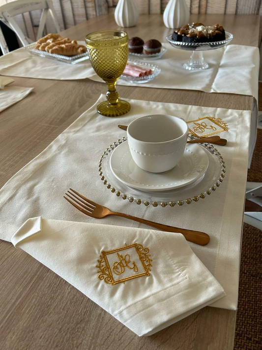 Kit de Mesa Puesta bordado monograma