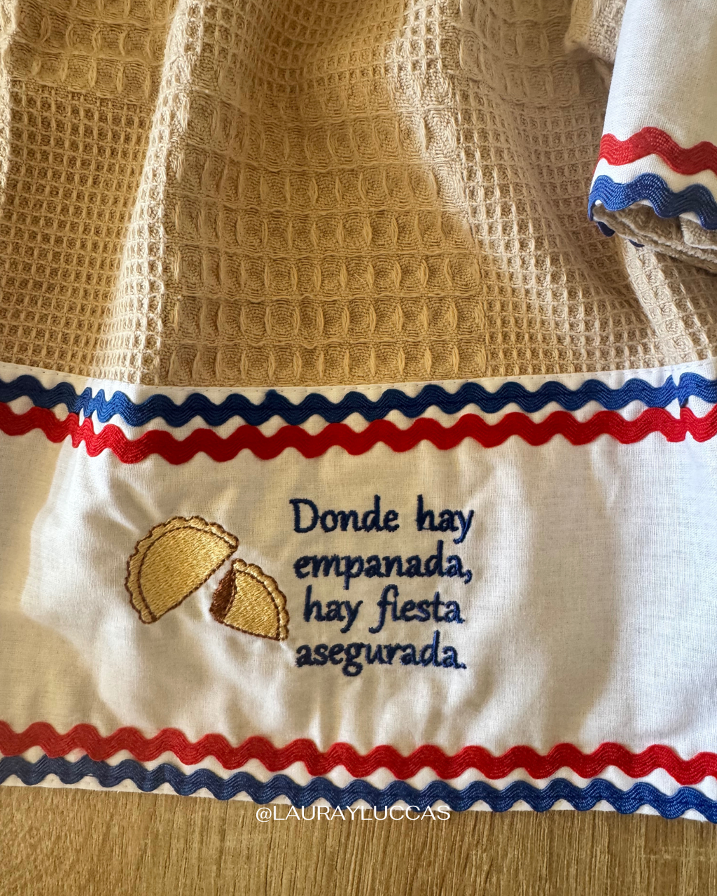 Kit de Toalla colgante seca manos y paño de cocina Donde hay empanada