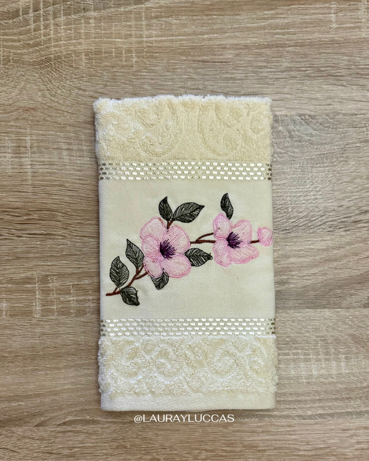 Toalla de visita beige bordada Flor de cerezo