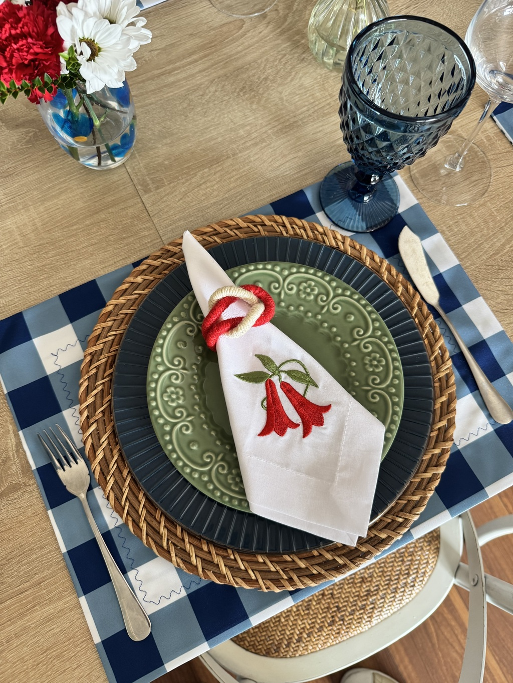 Kit de Mesa Picnic Azul con Servilletas Copihue
