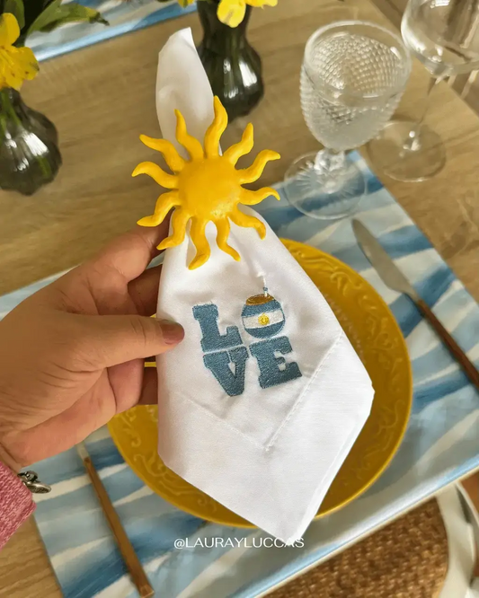 Servilleta de Tela Bordada Love Argentina