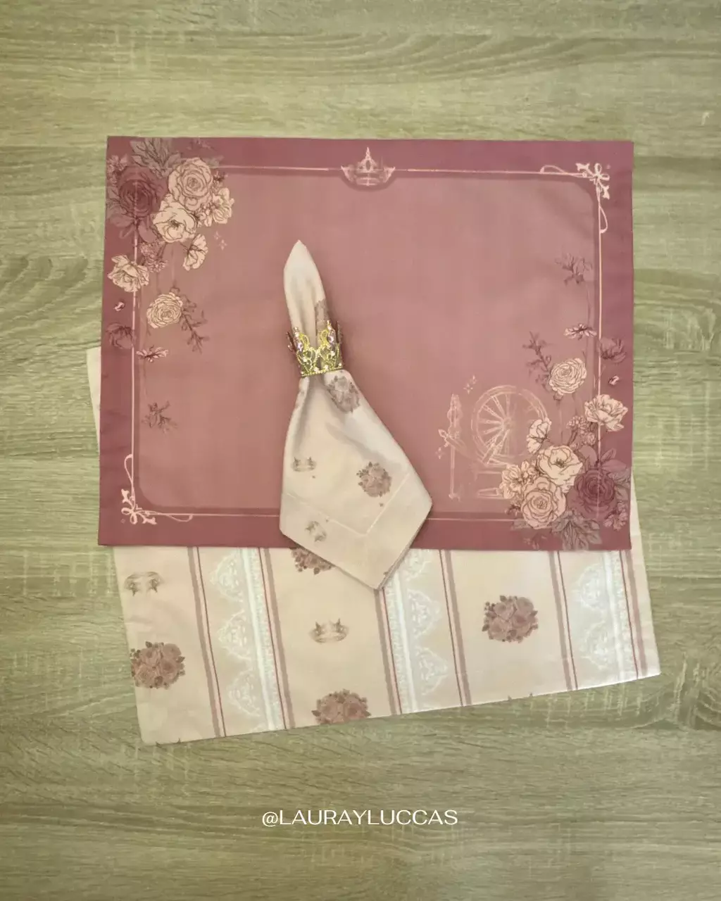 Kit de Mesa Aurora con servilleta estampada flores