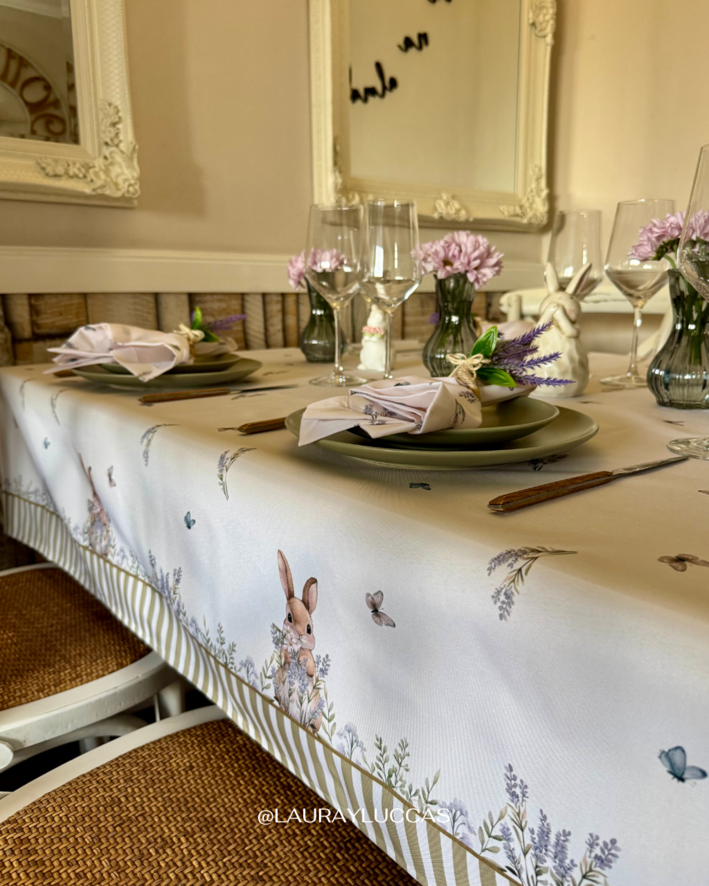 Mantel Rectangular Bosque de Conejos