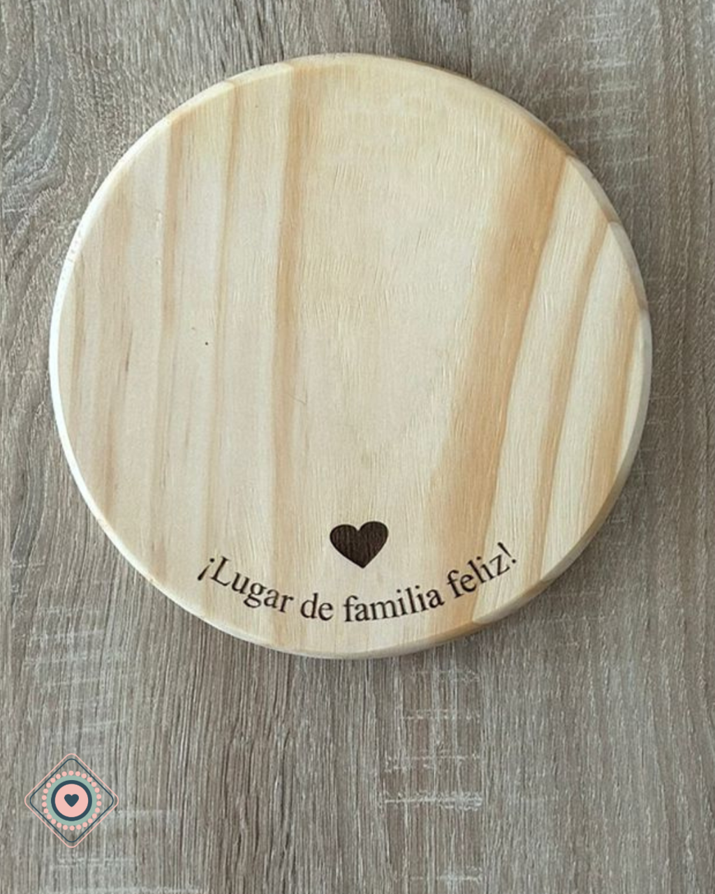 Tabla de madera redonda Lugar de Familia Feliz