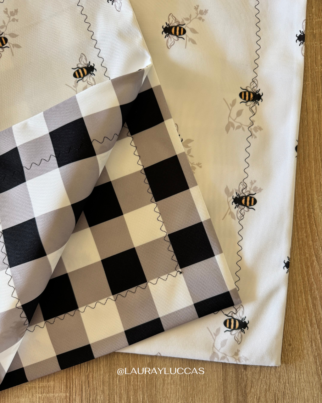 Individual de tela doble faz impermeable Abeja Dorada