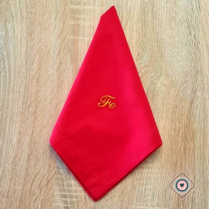 Servilleta de Tela Deseos Color Rojo Bordado Dorado