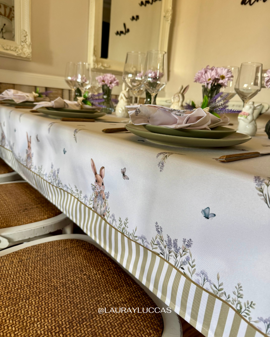 Mantel Rectangular Bosque de Conejos