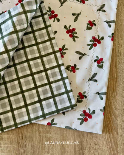 Individual de tela doble faz impermeable Berries