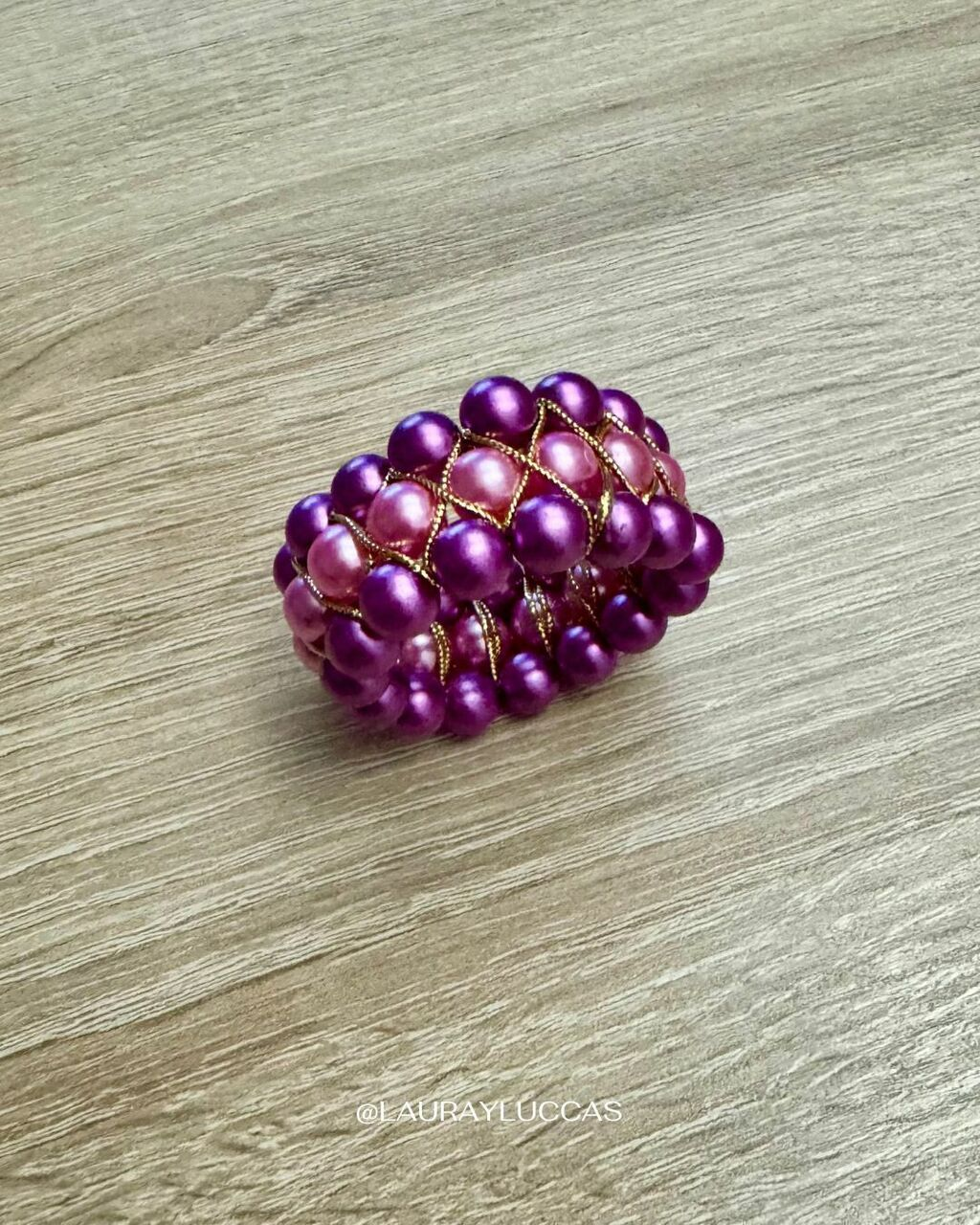 Porta Servilletas Perlas Lila con hilo dorado