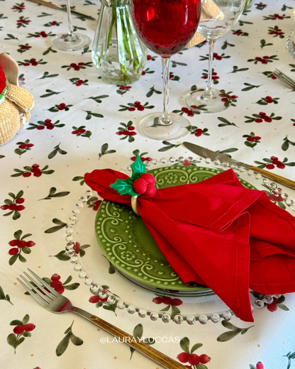 Mantel Rectangular Berries