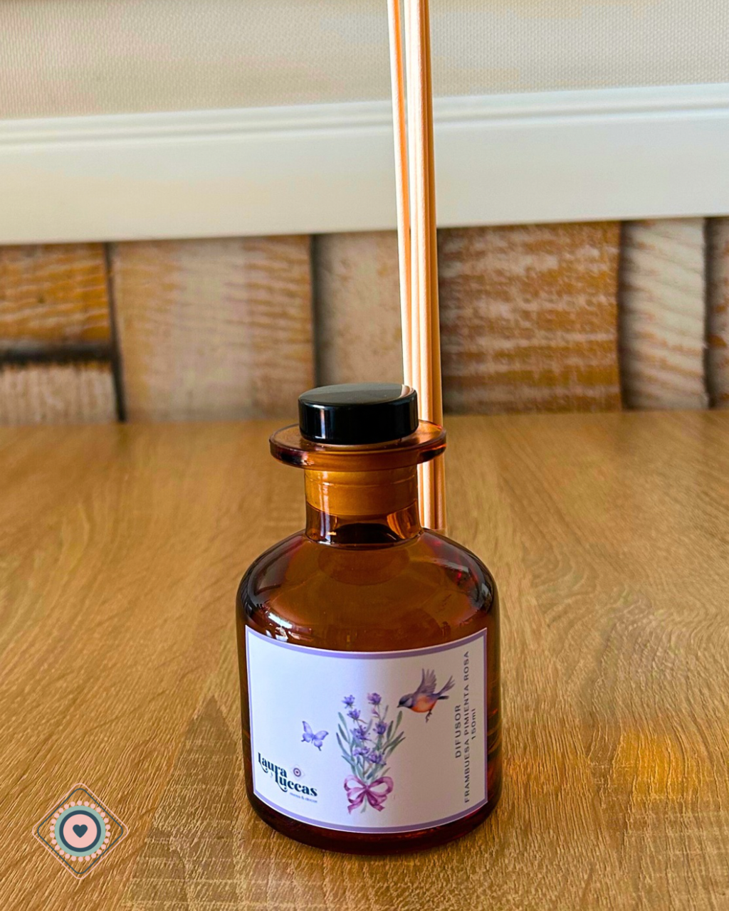 Difusor con varillas premium Nido de Afecto