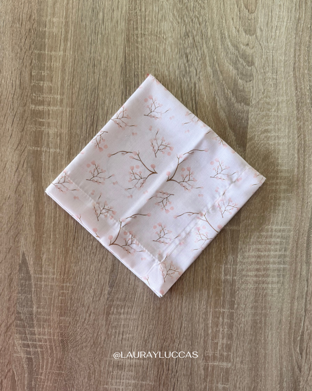 Servilleta de Tela Estampada Flor de Cerezo