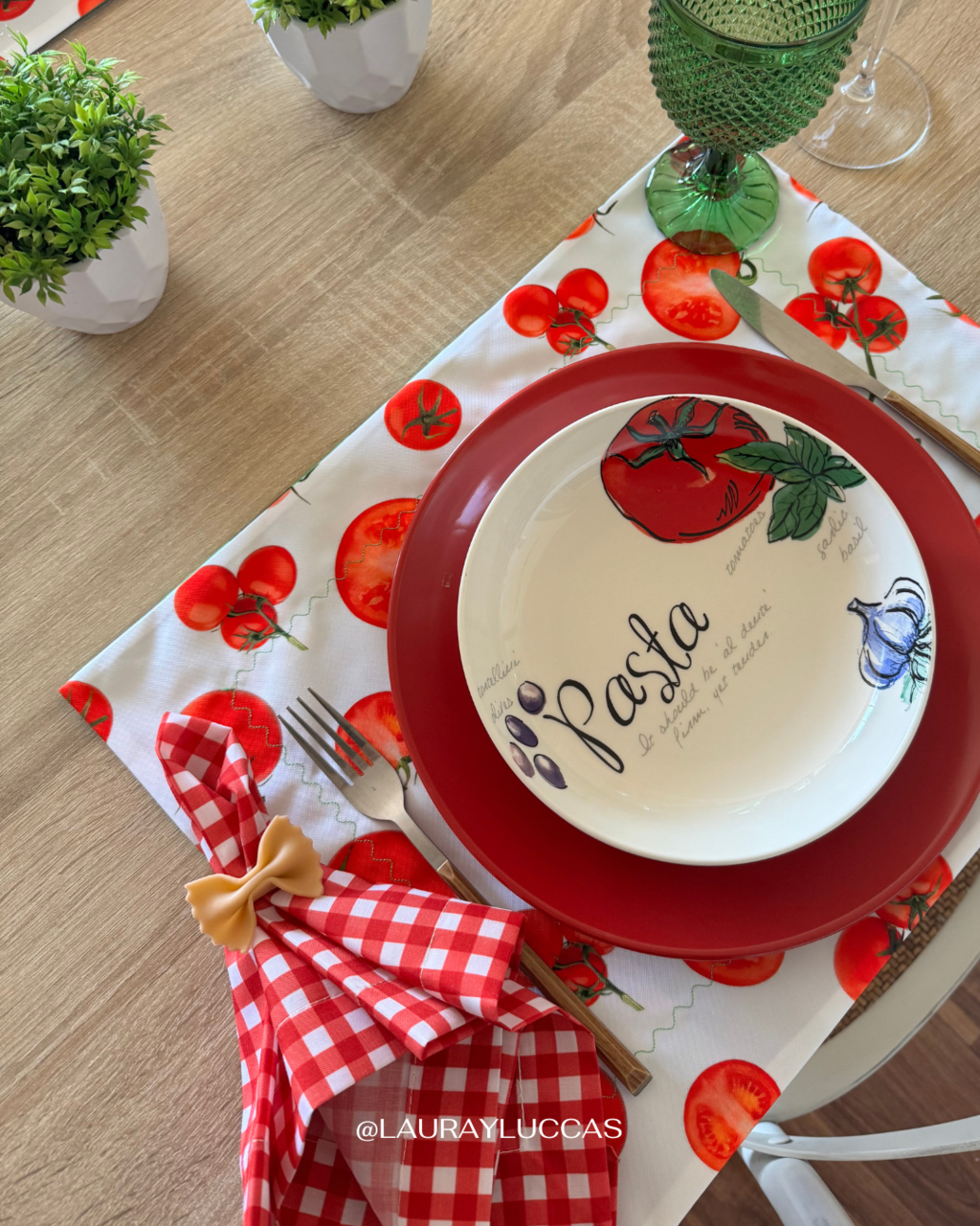 Kit de Mesa Puesta Italia con servilletas picnic rojo